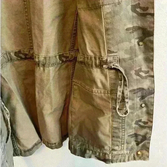 Tommy Hilfiger Women’s Camo Field Utility Jacket Size M - Picture 4 of 9